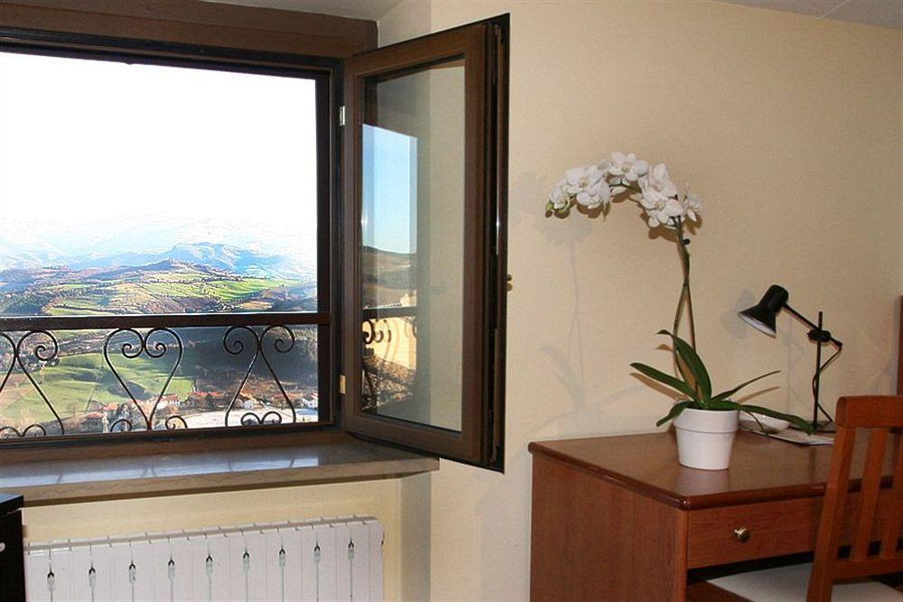 Hotel I Duchi Camerino Buitenkant foto