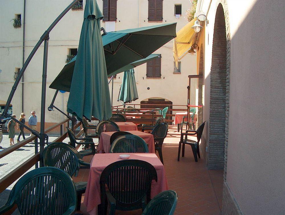 Hotel I Duchi Camerino Buitenkant foto