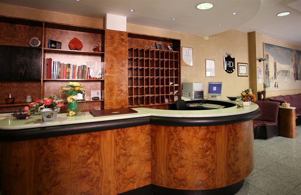 Hotel I Duchi Camerino Buitenkant foto
